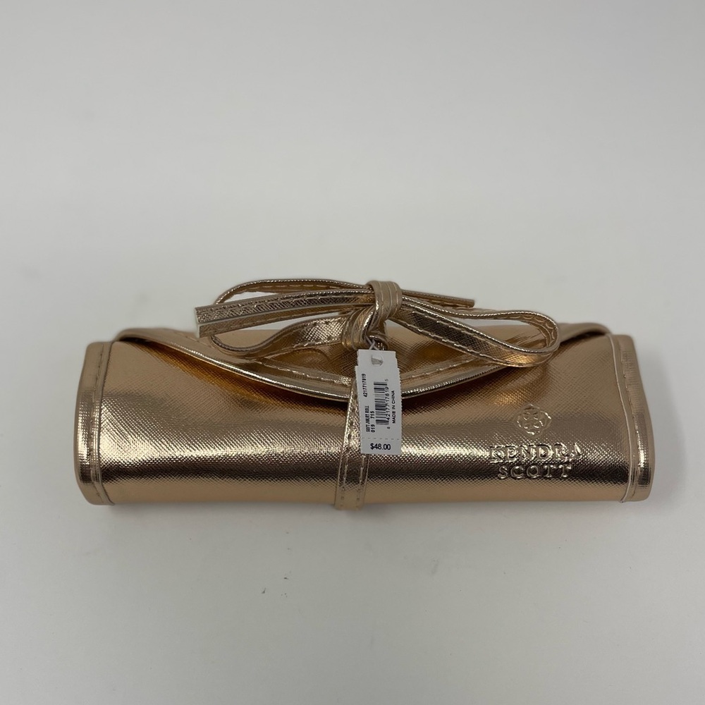 NWT Kendra Scott Jewelry Roll Bag in Rose Gold!
